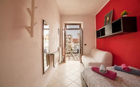 Cozy room close center